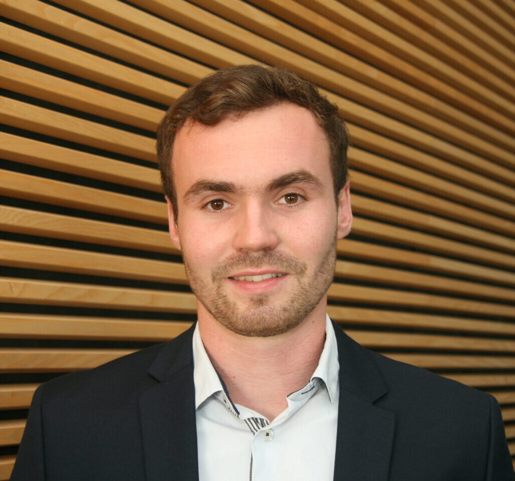 Condition monitoring of shear cutting processes